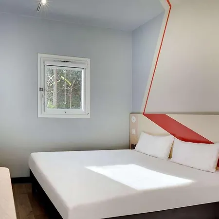 Ibis Budget Centre Millenaire * Монпелье
