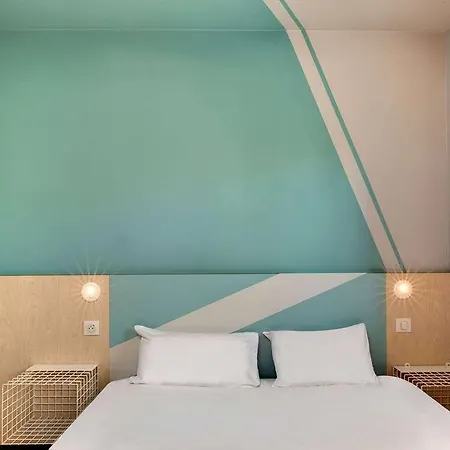 Ibis Budget Centre Millenaire Отель *