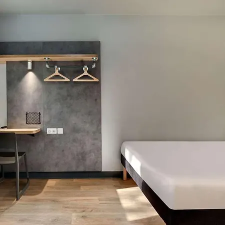 Ibis Budget Centre Millenaire * Монпелье